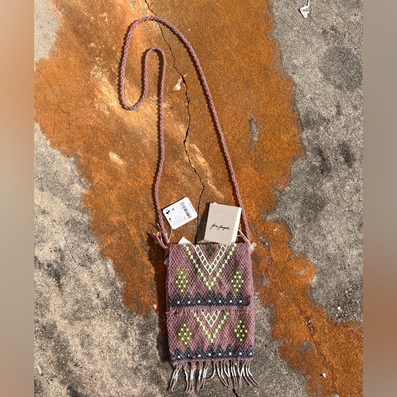 NWT FREE PEOPLE Pixie Dust Beaded Crossbody Bag Lavender Fabric Lining Small - Picture 9 of 16